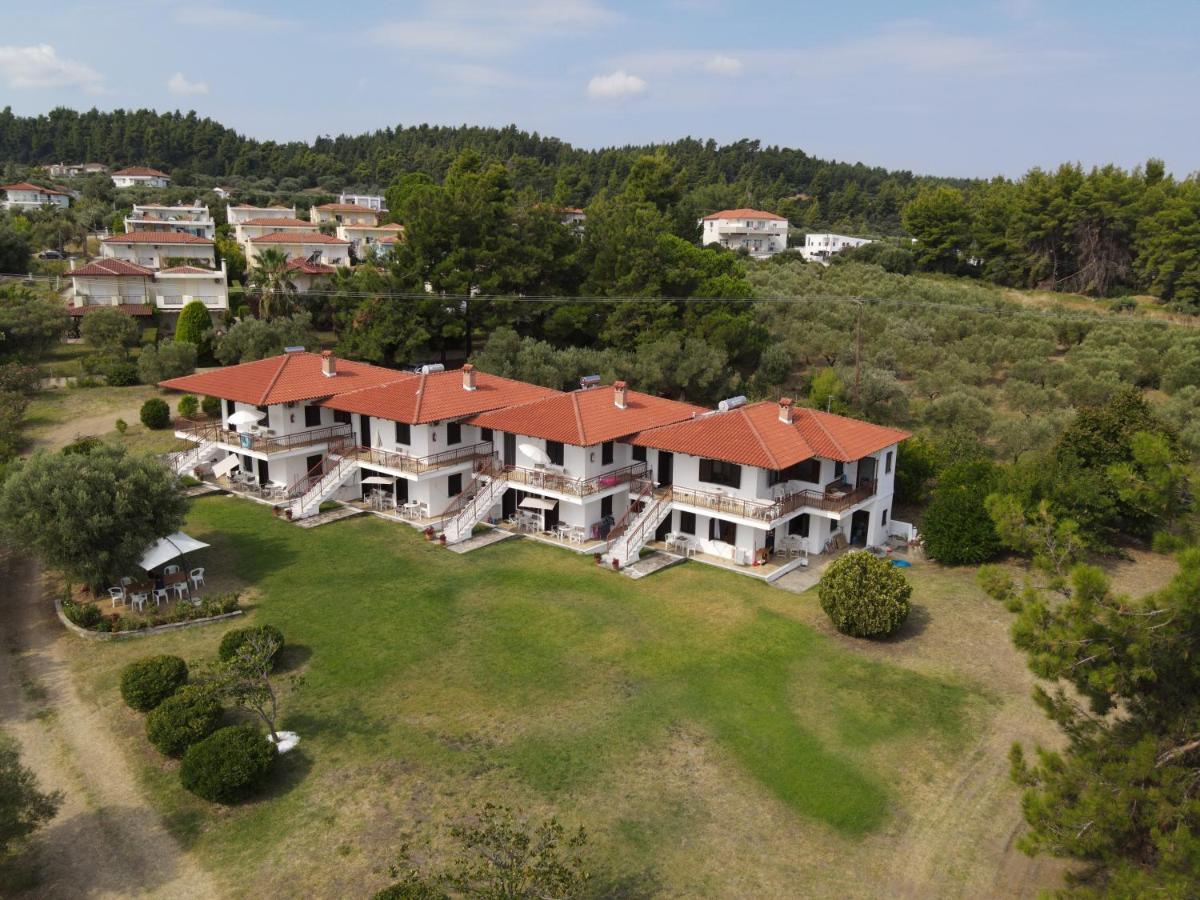 Apartamento Antonio By The Sea Kriopigi Exterior foto