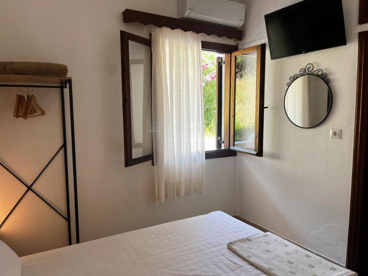 Apartamento Antonio By The Sea Kriopigi Exterior foto
