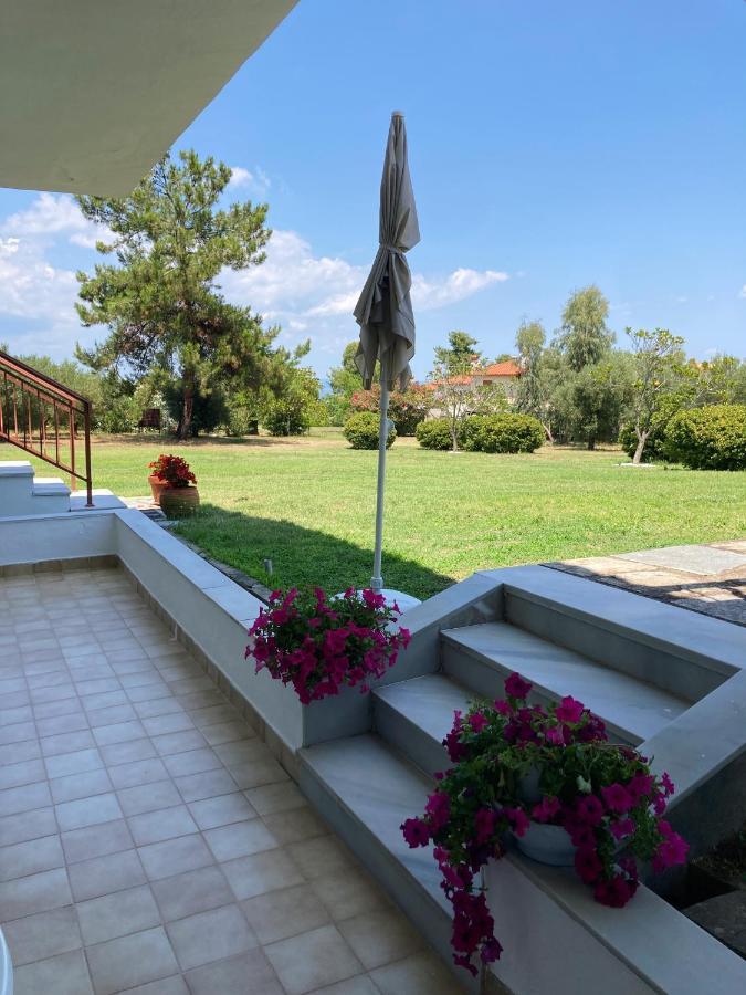 Apartamento Antonio By The Sea Kriopigi Exterior foto
